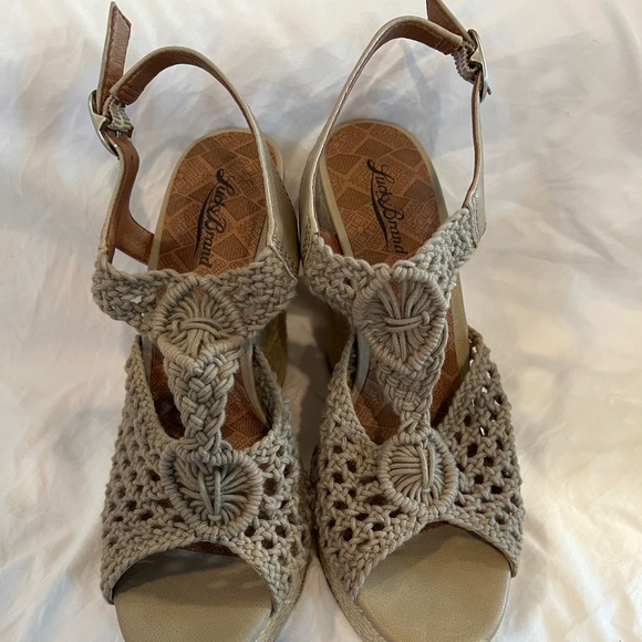 Lucky Brand Wedges Never Worn! Size 9 - Picture 4 of 16